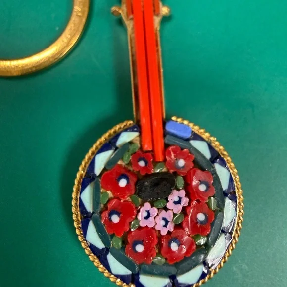 Vintage Micro Mosaic Floral Banjo Keychain - Red & Blue stamped Italy - Picture 4 of 7